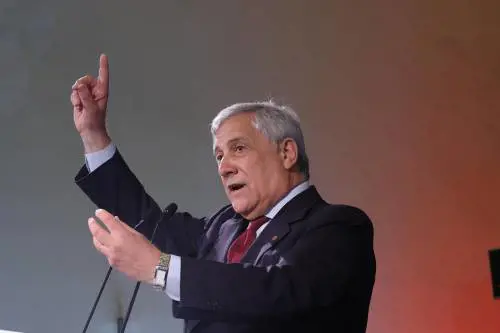 Privatizzare senza se e senza ma