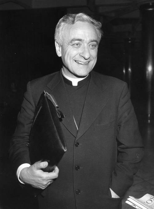 Addio a monsignor Bettazzi, vescovo di sinistra. Era l'ultimo testimone del Concilio Vaticano II