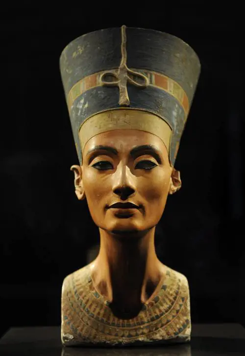 Nefertiti, la misteriosa fine della Grande Sposa Reale di Akhenaton