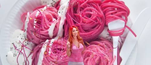 La Barbie-mania colpisce anche il food: tutti pazzi per la "Pasta rosa"