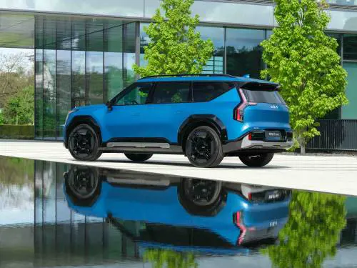 Con Kia EV9 gli opposti si uniscono: ecco perché