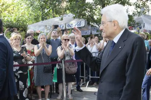 Il ritorno di Mattarella per un bagno di folla al Meeting di Rimini. "Restare  uniti sui problemi reali"