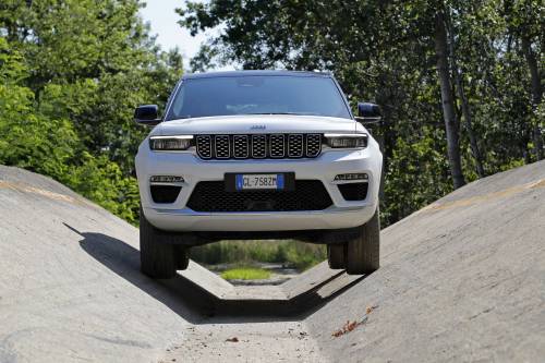 Jeep Grand Cherokee 4xe: guarda tutte le foto