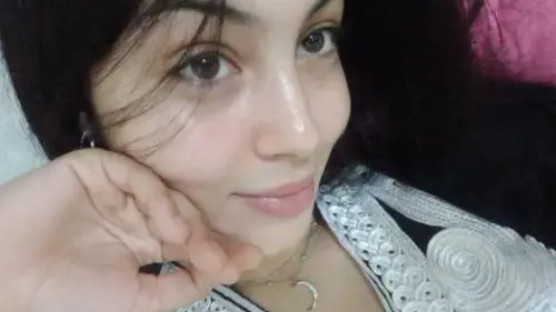 "Sei troppo  occidentale, non esci più di casa". Amina fa la maturità e poi fugge dalla famiglia