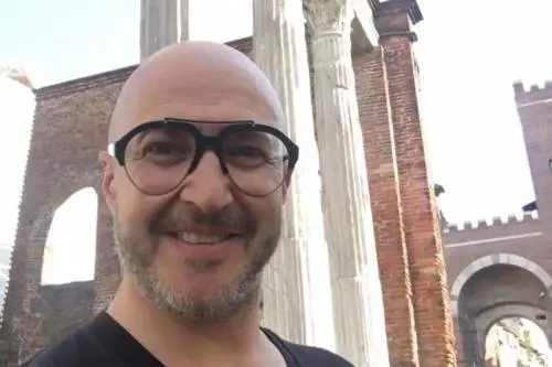 "Da come ti vesti non sei in grado di capire". La lezione di Saturnino allo scippatore