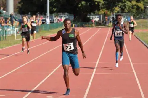 Menin Hubert Don, 26 anni di Pavia campione di atletica, si è visto rifiutare una stanza in affitto