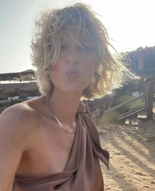 "Sei anche incinta...". Bufera su Federica Pellegrini per quel dettaglio nel video social