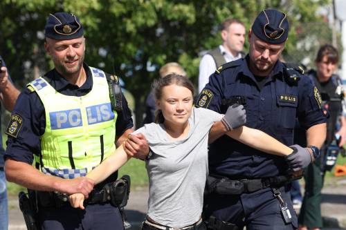 "Resistenza all'arresto": c'è la data per il processo a Greta Thunberg