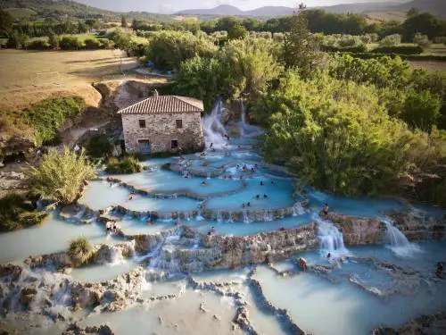 Terme all’aperto, le 10 più belle d’Italia