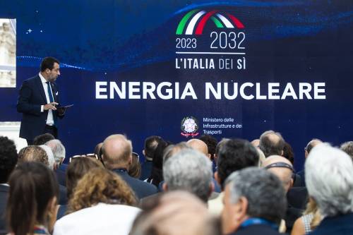 Salvini rilancia sul nucleare. "Sì a un nuovo referendum"