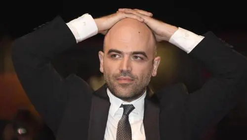 Lo strano silenzio di Saviano su Gratteri procuratore a Napoli