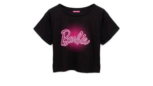 Barbie: 7 accessori e vestiti rosa per essere in trend con il film del momento