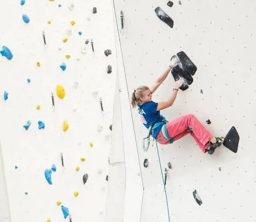 Tragedia in India, muore la promessa azzurra dell'arrampicata Elisabeth Lardschneider