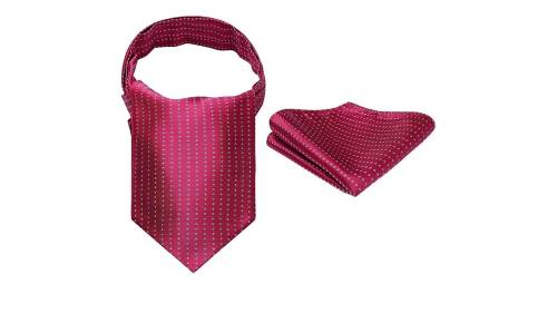 Over 60, 5 modelli foulard uomo must have per le occasioni più eleganti