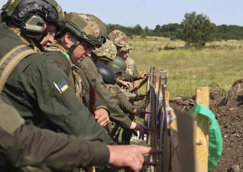 Spinta massima di Kiev. "L'obiettivo è la Crimea"