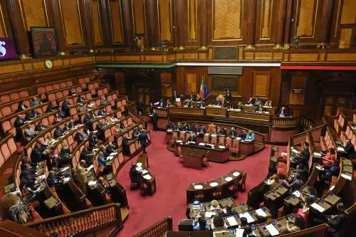 Dal Senato prima spallata al reato di abuso d'ufficio