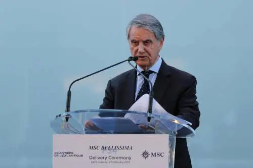 BlackRock aggira Pechino. Aponte dominus dei porti