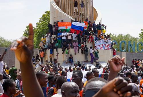 Senato della Nigeria: no all'intervento in Niger