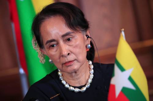Myanmar, grazia parziale per la leader dell'opposizione Aung San Suu Kyi 