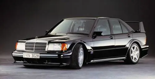 Mercedes 190E 2.5-16 EVO II, la "street legal" iconica e ricercatissima