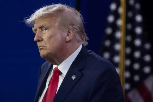 Schiaffo dei giudici a Trump. "Processo già tra due mesi"