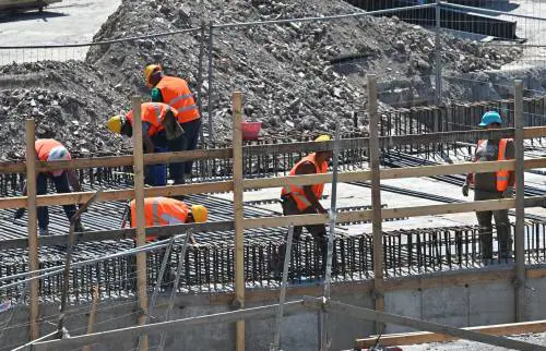 Le aziende cercano mezzo milione di lavoratori. Ecco i profili