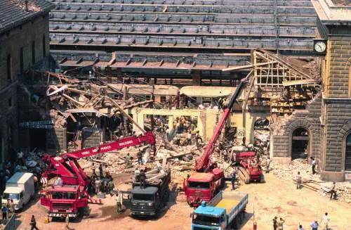 Quel doppiopesismo che ci porta indietro