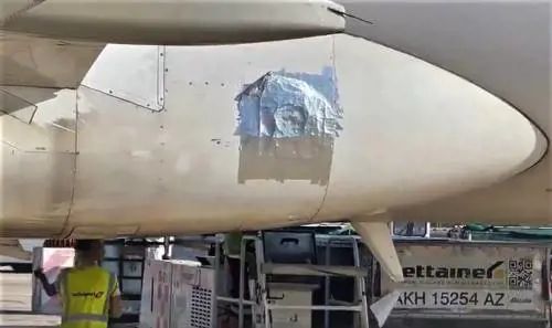 Volo Cagliari-Roma con l'aereo rattoppato, la scoperta choc
