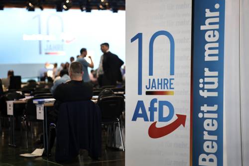 "Fuori dal diritto costituzionale". In Germania è scontro aperto tra Afd e servizi segreti