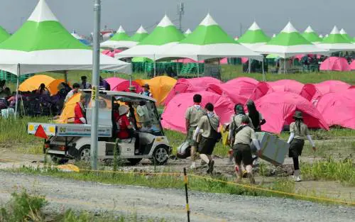 Dopo il caldo ecco il ciclone. Evacuazione per 1.200 scout