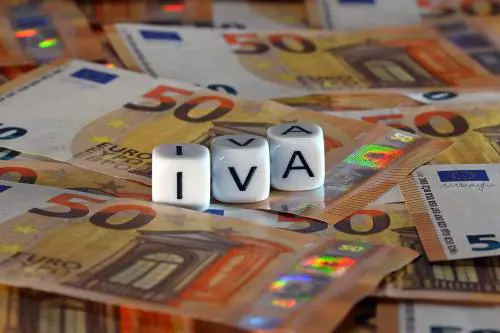 Svolta sull'Iva, cambiano aliquote e anticipo Irpef