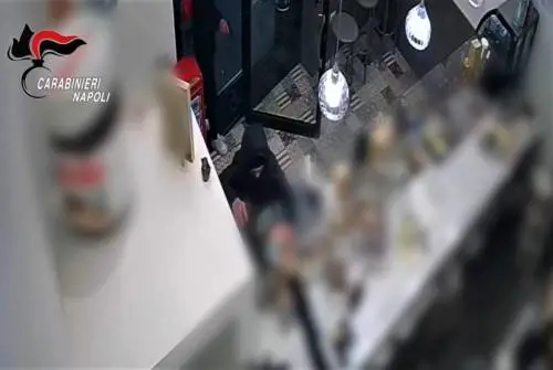 Sgominata la banda Renegade: 27 rapine messe a segno tra Napoli e Caserta