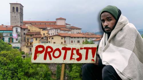 Migranti, il mega hub in un paesino di 700 anime. E il Pd protesta