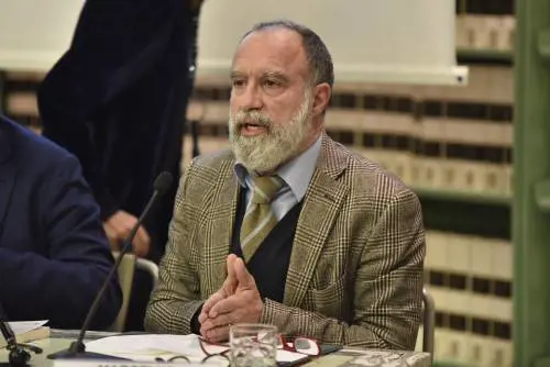 Bufera su De Angelis. Lui rilancia: "Pronto al rogo". Rocca: "Valuterò il caso"