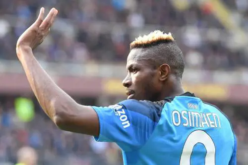 Osimhen di rigore nel Napoli sprecone