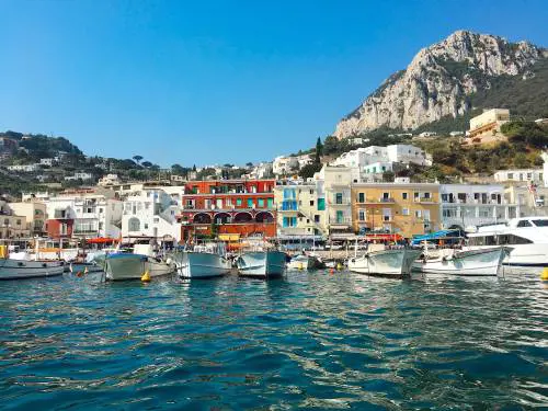 Il petrolio tra Venezia e Capri