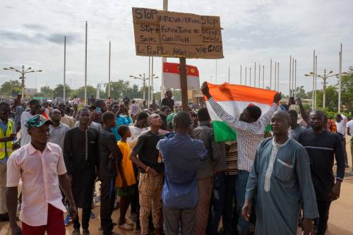 Il Niger rischia una crisi umanitaria, ma nasce il "comitato di resistenza"