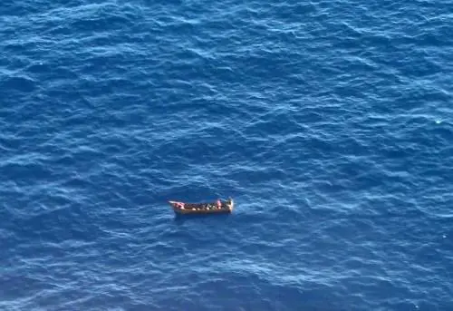 Un altro naufragio. Il dramma al largo di Lampedusa. Affogano in 41 e tre sono bimbi