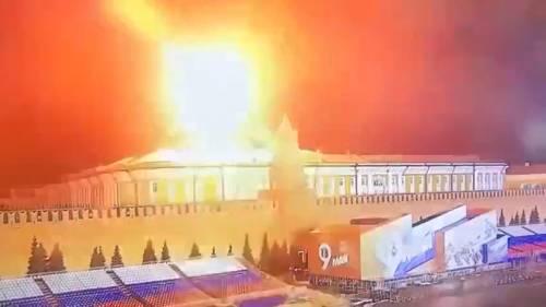 Dal Cremlino agli aeroporti: ecco i bersagli dei droni ucraini in Russia