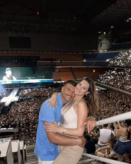 "Almeno due volte a settimana...". La ricetta hot di Beatrice Valli per la coppia