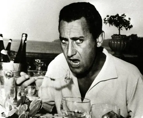 Alberto Sordi racconta la surreale cena a casa dell'Avvocato Agnelli