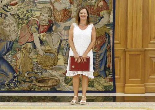 "Giuro sui diritti Lgbt". L'altra Costituzione dei deputati di Spagna