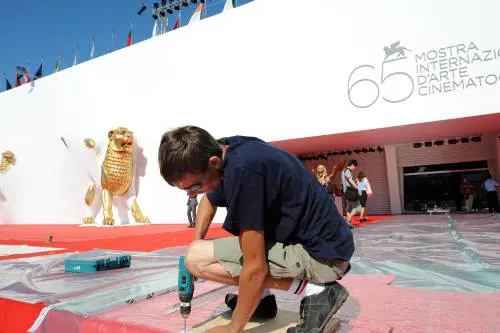La corsa dei film italiani a coprire le spese