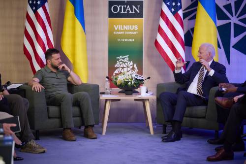 Vacilla il supporto all'Ucraina: i sondaggi che preoccupano Biden (e Kiev)