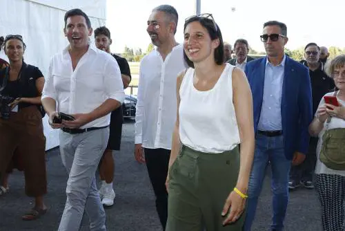 Meno armamenti, più tasse e droga: l'agenda Schlein è incompatibile con i moderati Pd