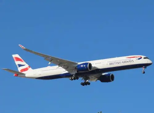 Rientro da incubo per 400 italiani: da giorni in aeroporto a Londra