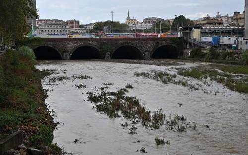 Maltempo, frane e nubifragi al Nord: interrotte linee ferroviarie