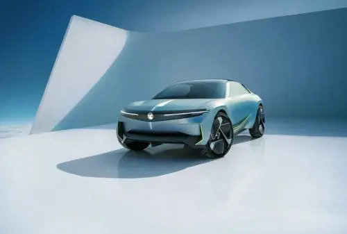 Opel Experimental, il futuro della Casa del fulmine svelato all'IAA Mobility