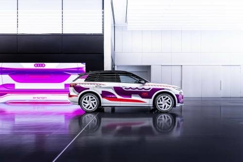 Audi Q6 e-tron: gli interni saranno rivelati durante l'IAA di Monaco