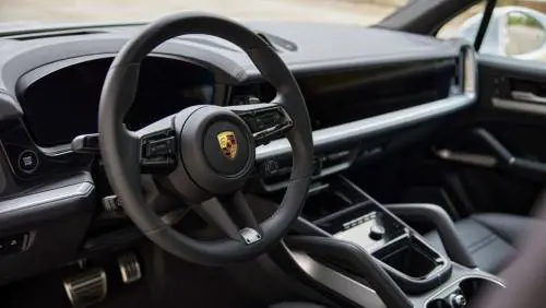 Porsche Cayenne Turbo E-Hybrid, guarda la gallery